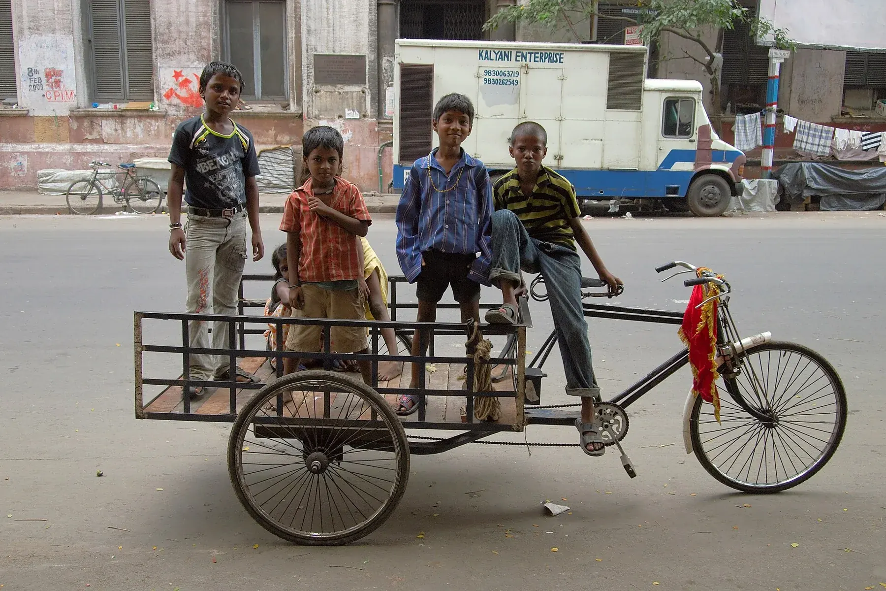 Children on the streets of Kolkata, India