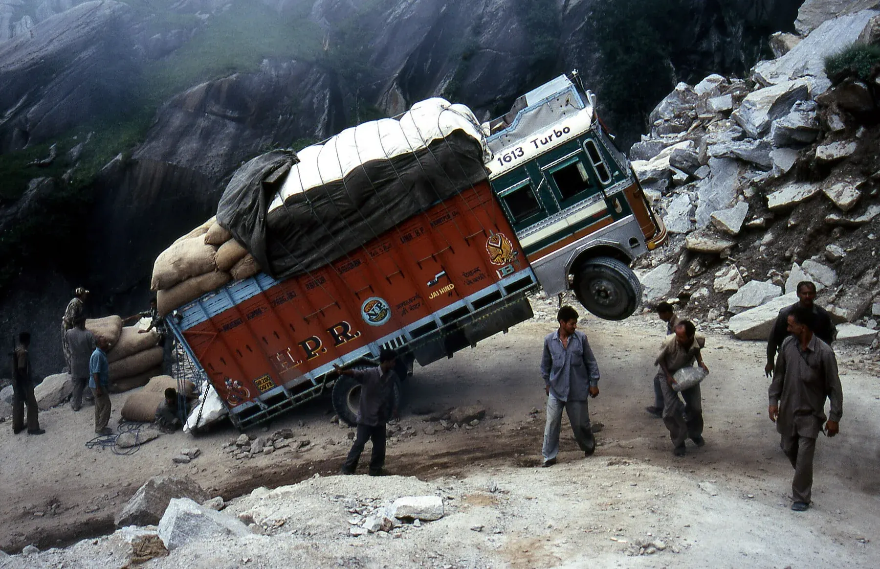 India-Truck-Overload