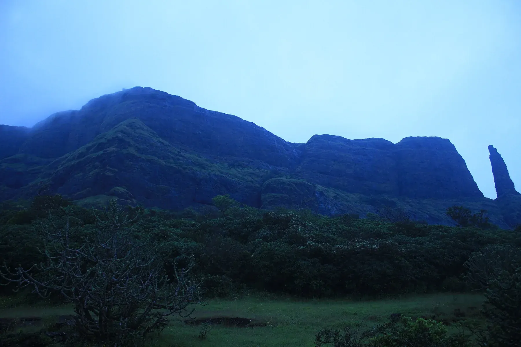Jivdhan Fort fort of Maharashtra India (1) 05